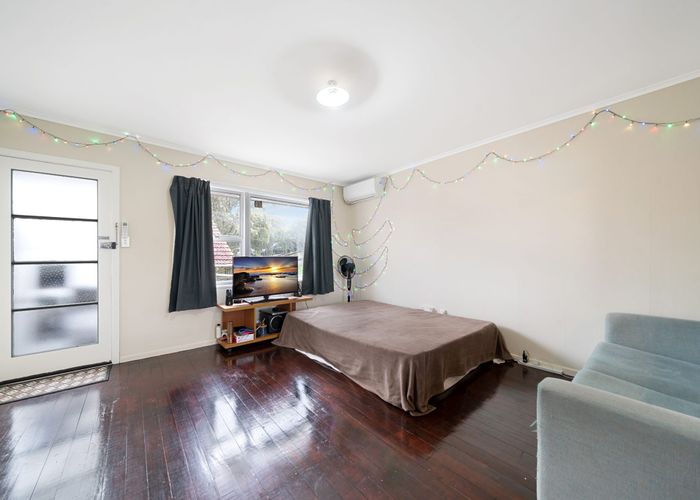 at 4/263 Blockhouse Bay Road, Avondale, Auckland