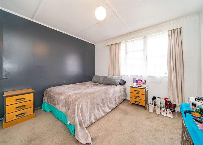  at 33 Leicester Streetv, Cannons Creek, Porirua, Wellington