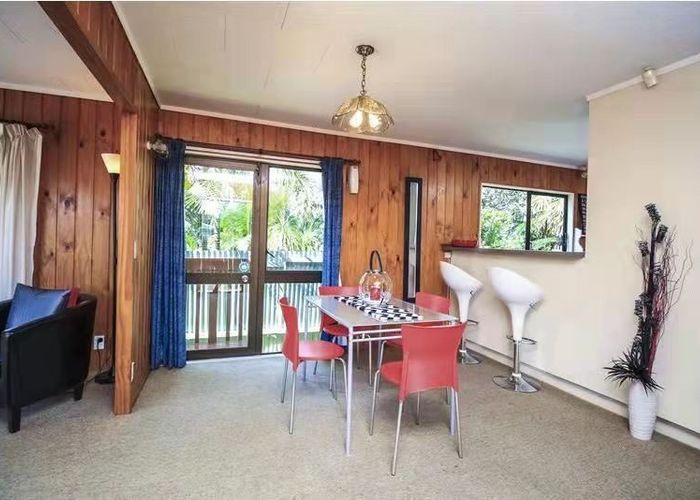  at 20A Yeovil Rd, Te Atatu Peninsula, Waitakere City, Auckland