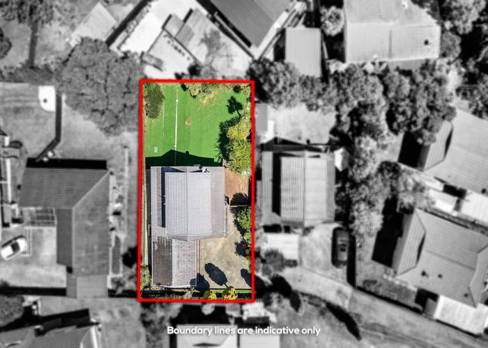  at 2/16 Moxham Grove, Massey, Waitakere City, Auckland