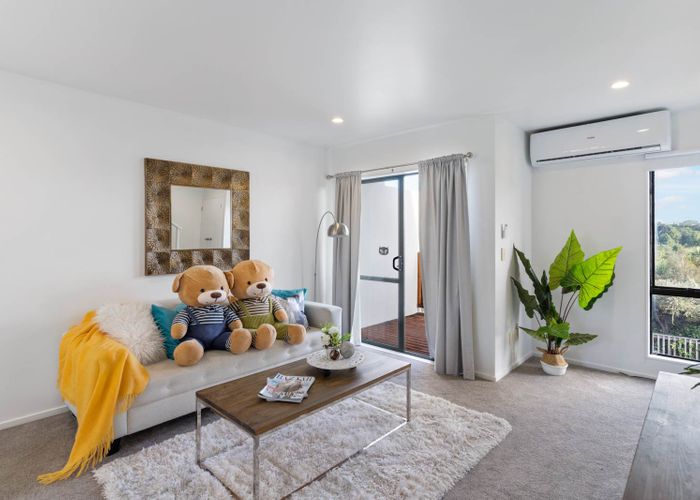  at 17/12 Ambrico Place, New Lynn, Auckland