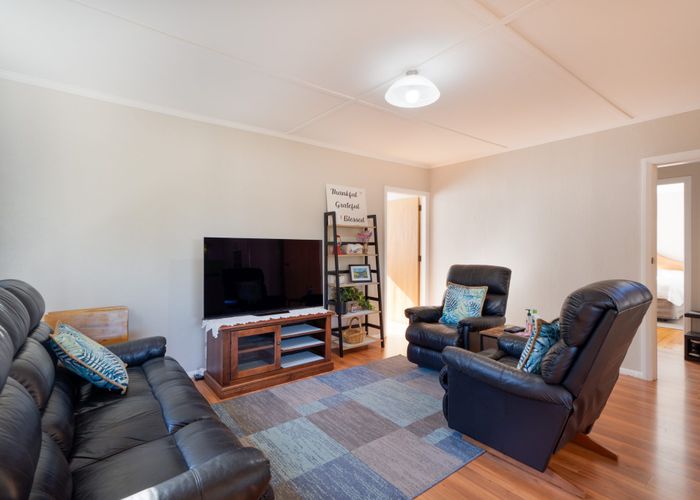  at 19 Jillett Street, Titahi Bay, Porirua, Wellington