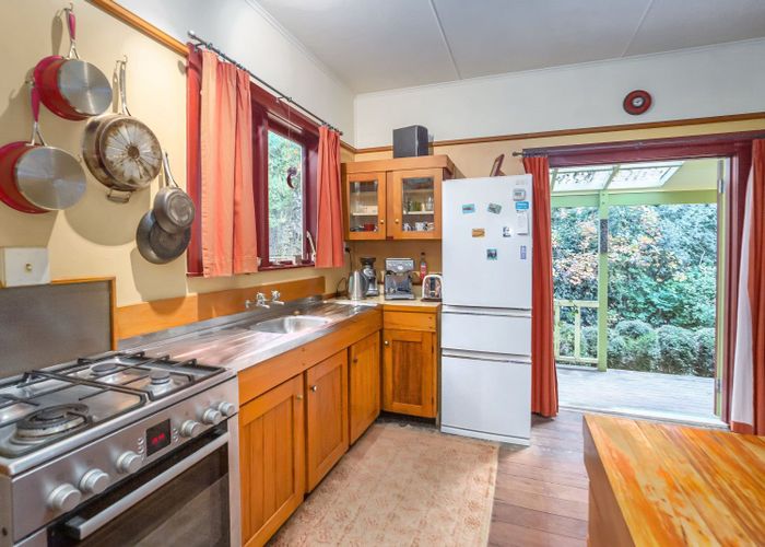  at 595 Wards Line, Morison Bush, Greytown