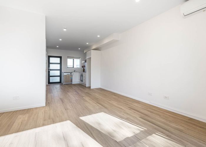  at 13 Eileen Newey Place, Henderson, Waitakere City, Auckland