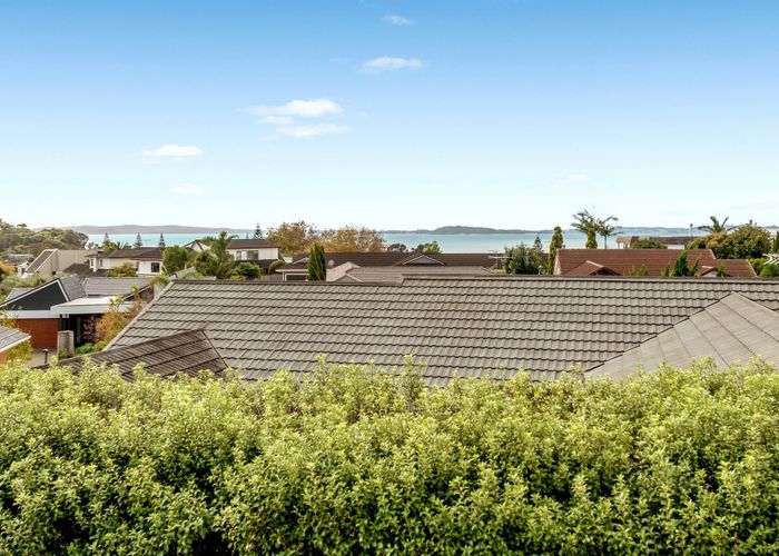  at 4 Dorrington Place, Eastern Beach, Manukau City, Auckland