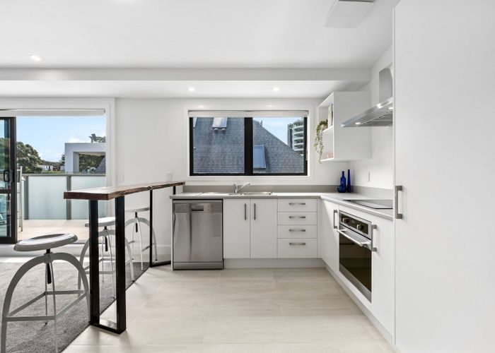  at 301/6 Adams Avenue, Mount Maunganui, Mount Maunganui