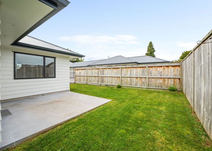  at 2/72 Claude Street, Fairfield, Hamilton