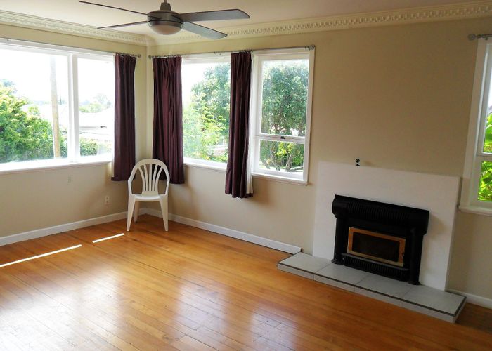  at 2 Boler Place, New Lynn, Waitakere City, Auckland