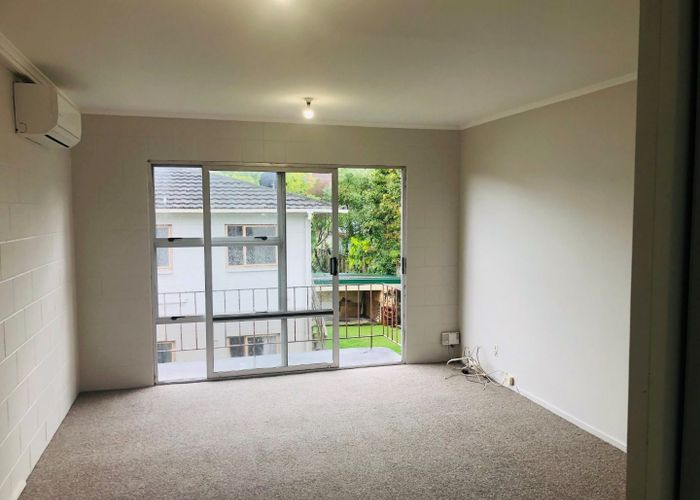  at 2/39 Woodward Road, Mount Albert, Auckland City, Auckland