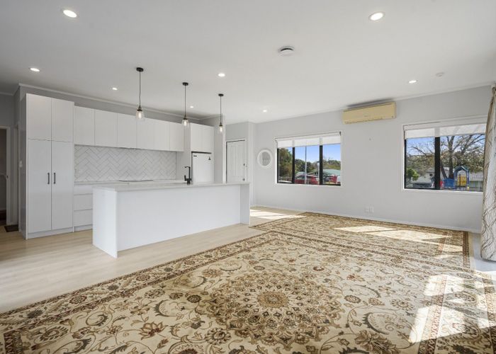  at 4A Barron Drive, Green Bay, Waitakere City, Auckland