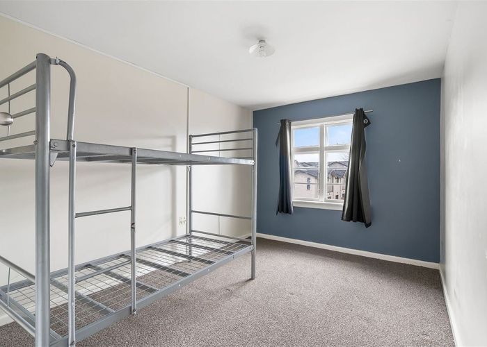  at 1/297 Barbadoes Street, City Centre, Christchurch City, Canterbury