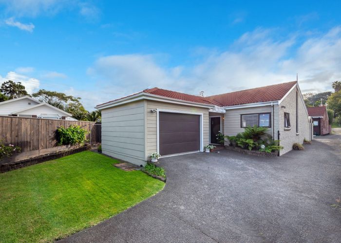  at 2/20 Wolsley Avenue, Milford, North Shore City, Auckland