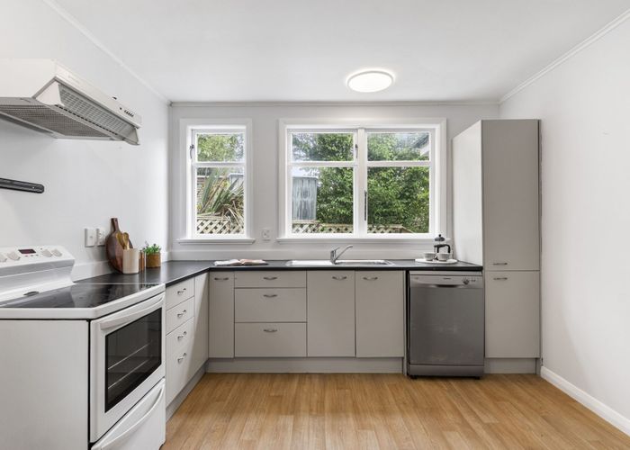  at 15 Aplin Terrace, Ngaio, Wellington, Wellington