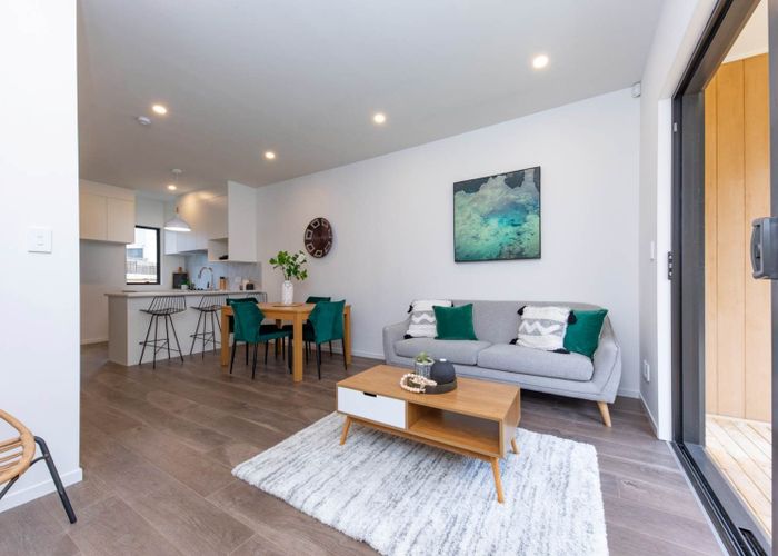  at 1/102 Rosier Road, Glen Eden, Waitakere City, Auckland