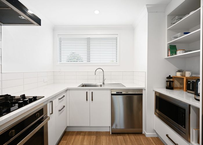  at 15 Lansdowne Crescent, Glenview, Hamilton, Waikato