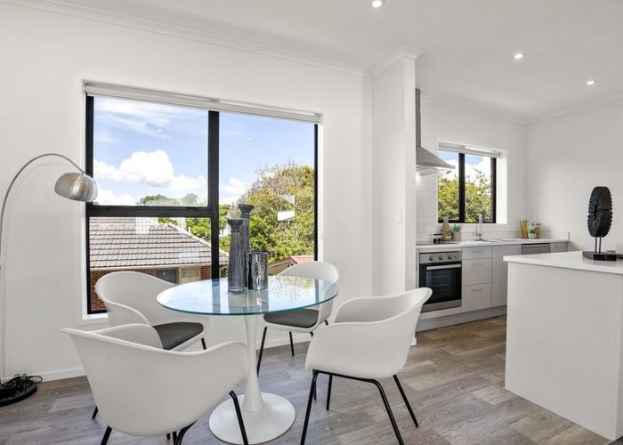  at 500D Te Atatu Road, Te Atatu Peninsula, Waitakere City, Auckland