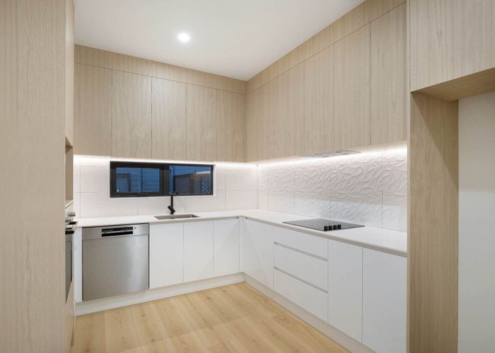  at 114B Carnoustie Drive, Wattle Downs, Manukau City, Auckland