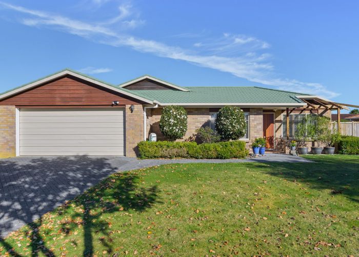  at 33 Cate Road, Rototuna North, Hamilton
