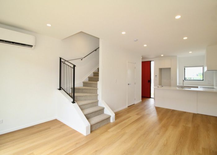  at 69  Tuaiwi St, City Centre, Manukau City, Auckland