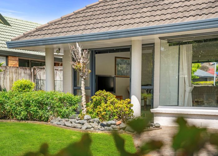  at 51 Meadowland Drive, Somerville, Manukau City, Auckland