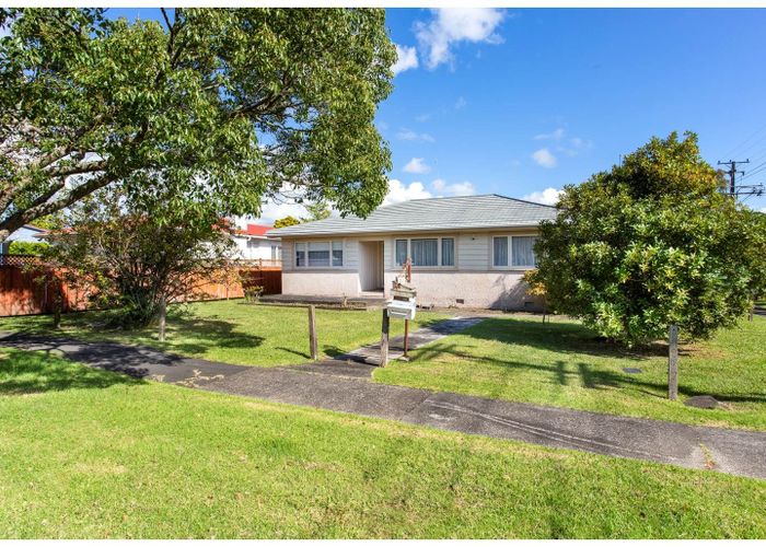  at 20 Koromiko Street, New Lynn, Auckland