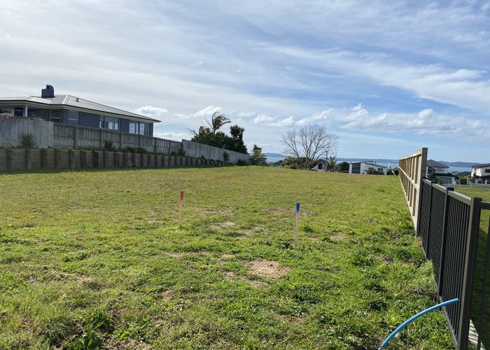  at 1 Kakahi Road, Beachlands, Manukau City, Auckland