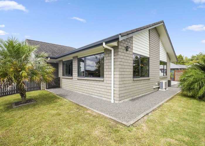  at 14 Murray Becroft Avenue, Henderson Valley, Auckland