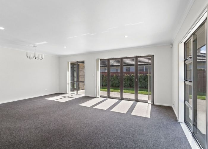  at 30 West Thompson Street, Leamington, Cambridge