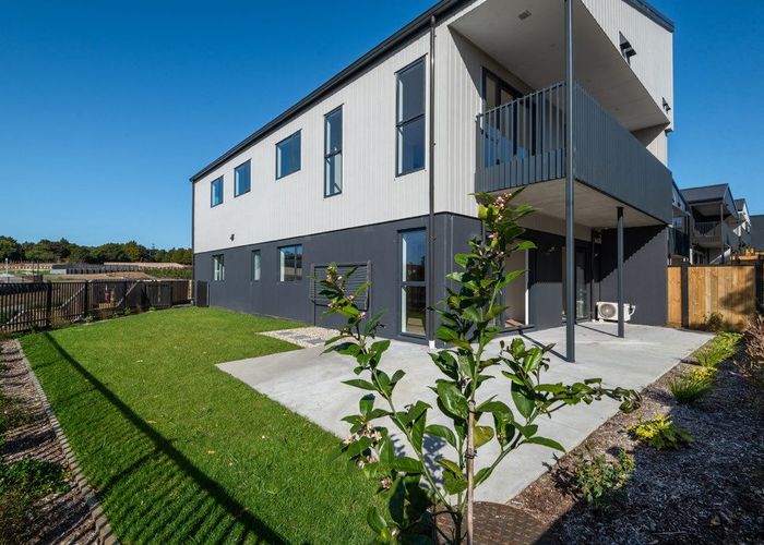  at 3/7 Parapara Place, Albany, North Shore City, Auckland