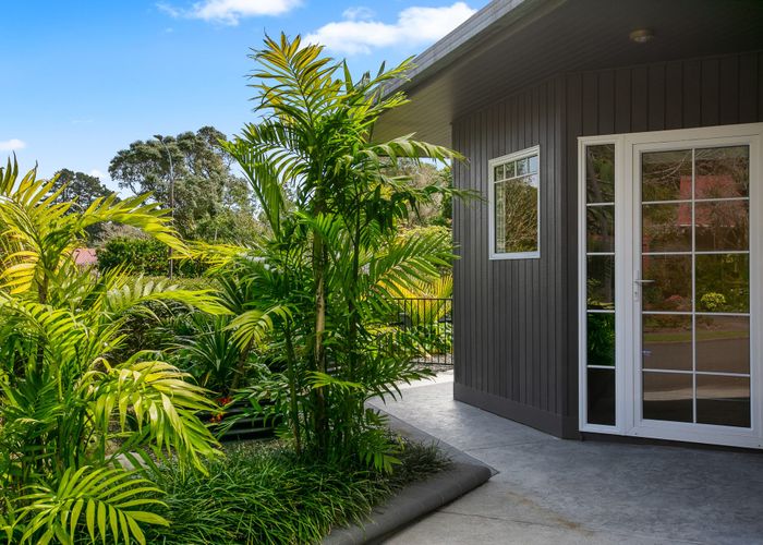  at 8A Spencer Place, Merrilands, New Plymouth