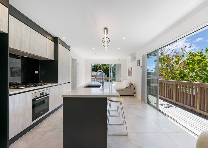  at 7/11 Celeste Place, Totara Vale, North Shore City, Auckland