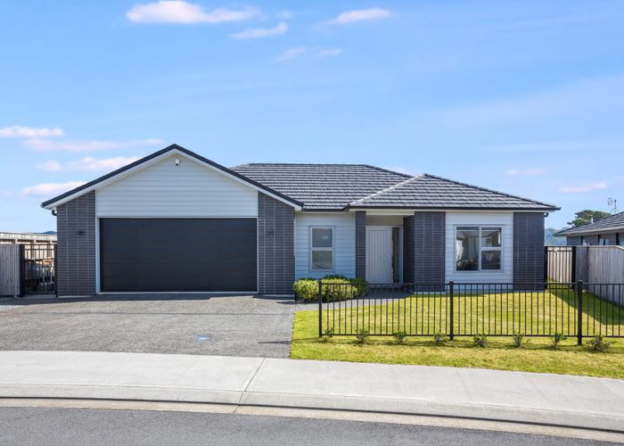  at 21 Rotorua Grove, Aotea, Porirua