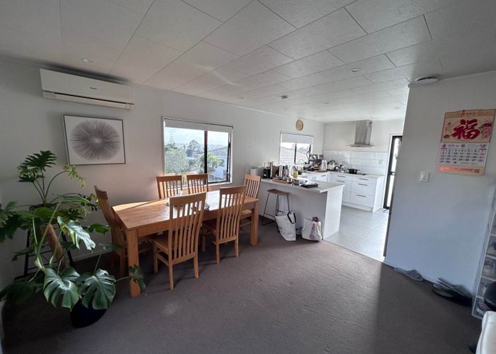  at 15B Exeter Place, Unsworth Heights, North Shore City, Auckland
