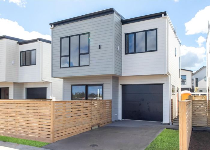  at 16 Greenbrier Street, Westgate, Waitakere City, Auckland