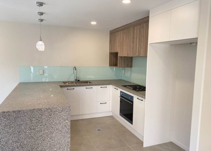  at 15B Minaret Drive, Bucklands Beach, Manukau City, Auckland