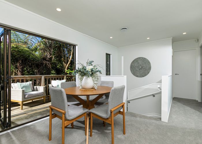  at 2/47 Lyons Avenue, Murrays Bay, Auckland