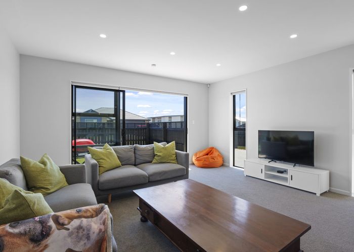  at 10 Lussa Close, Broomfield, Christchurch