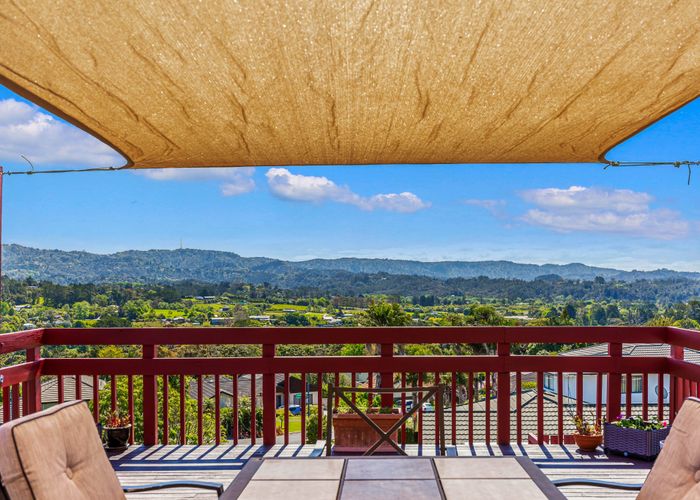  at 7 Phillip Avenue, Glen Eden, Auckland