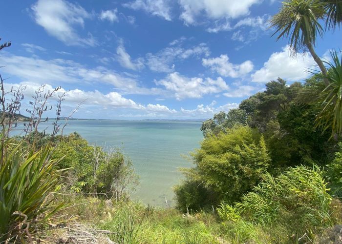  at 14 Valkyria Place, Beach Haven, Auckland