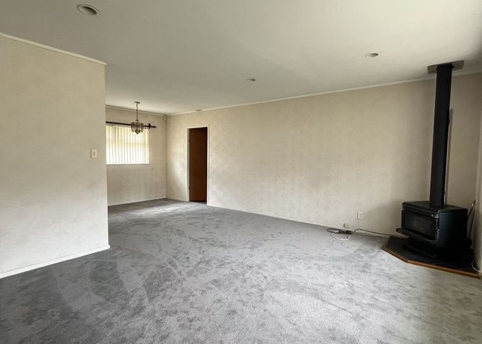  at 5 Maroubra Place, Botany Downs, Manukau City, Auckland