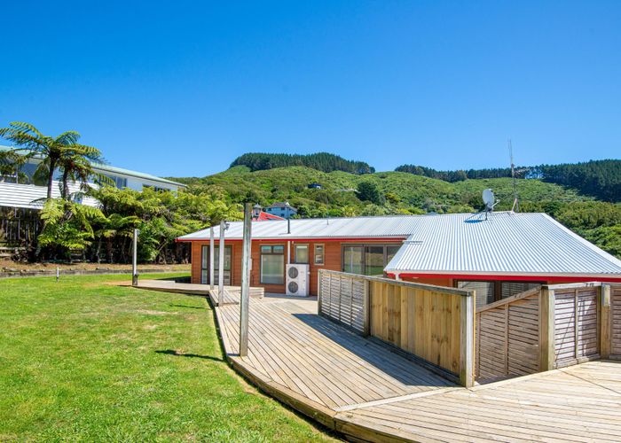  at 3 Peterhouse Street, Tawa, Wellington, Wellington