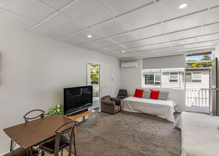  at 3/2 Waitati Place, New Windsor, Auckland City, Auckland