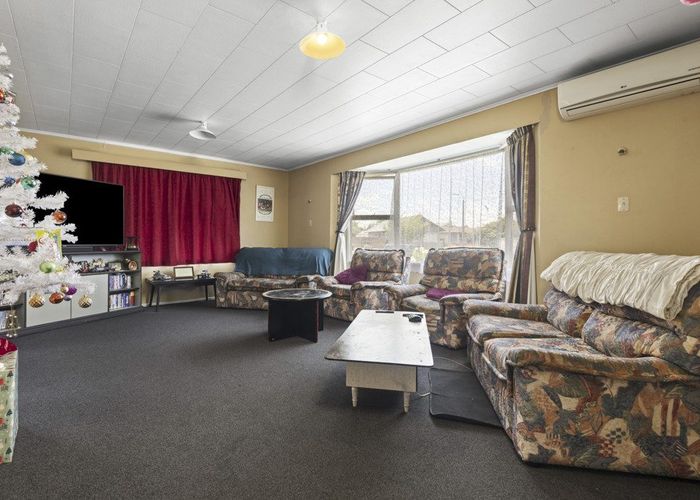  at 24 Geraldine Crescent, Cloverlea, Palmerston North, Manawatu / Whanganui