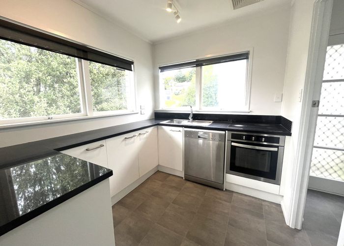  at 1/24 Sovereign Place, Glenfield, North Shore City, Auckland