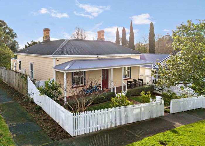  at 30 Kingsland Avenue, Kingsland, Auckland City, Auckland
