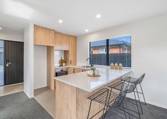  at 1/214 Barrington Street, Somerfield, Christchurch City, Canterbury