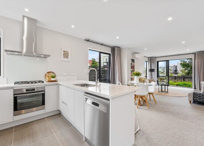  at 62 Nugget Avenue, Hobsonville, Waitakere City, Auckland