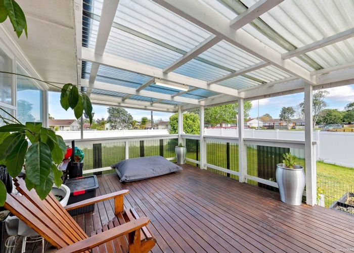  at 54 Bader Drive, Mangere, Auckland