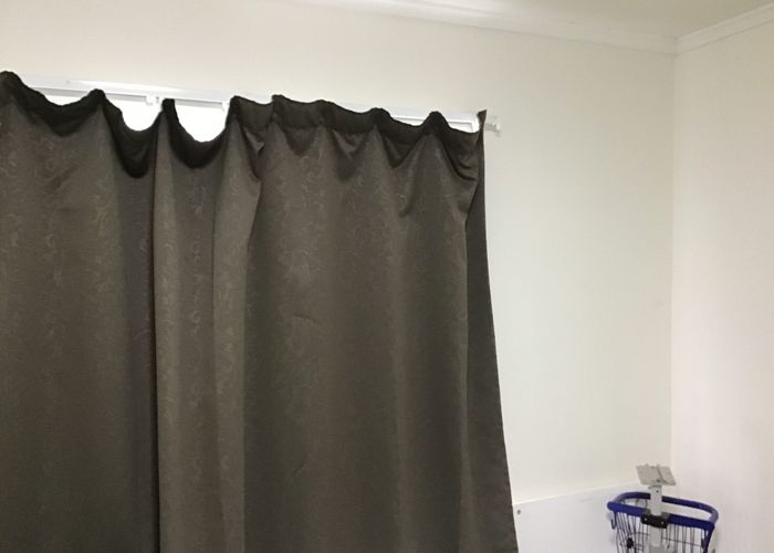  at 4 Vanguard Road, Kelston, Waitakere City, Auckland