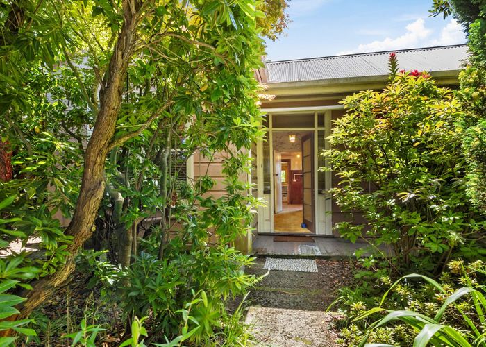  at 709 Highgate, Maori Hill, Dunedin